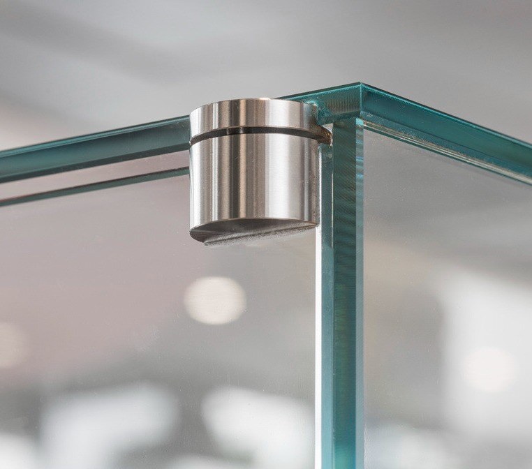 Close up of glass hardware-1